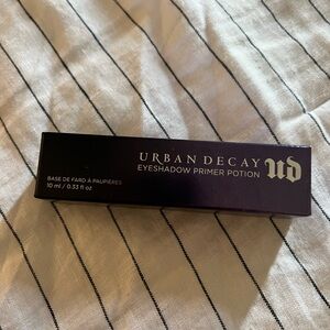 3/$50 ✨ — BNIB Urban Decay Eyeshadow Primer Potion